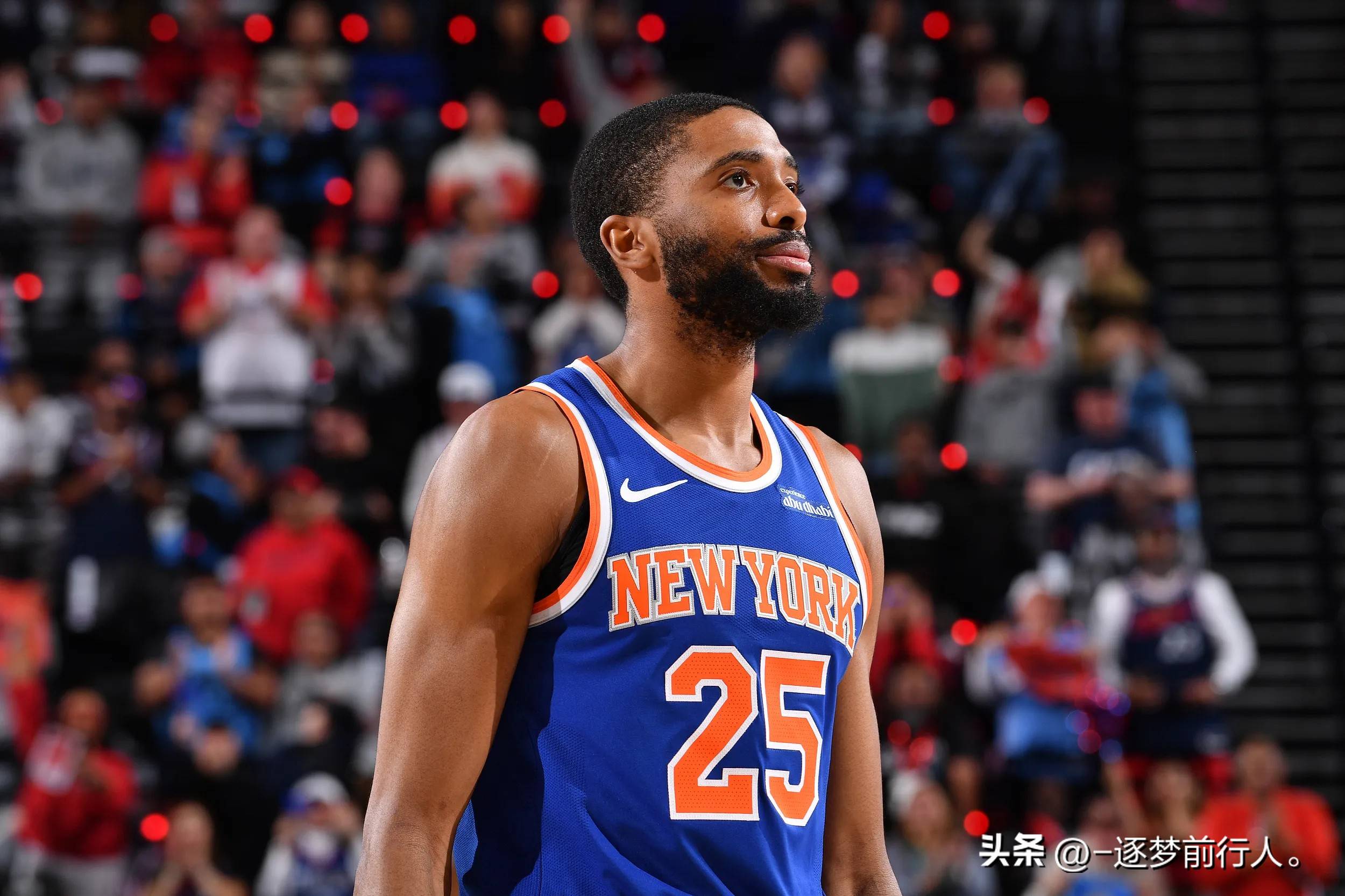 尼斯迎NBA常规赛关键赛,集结日战术微调,震撼外界,临场指挥获称赞 尼斯迎NBA常规赛关键赛,集结日战术微调,震撼外界,临场指挥获称赞