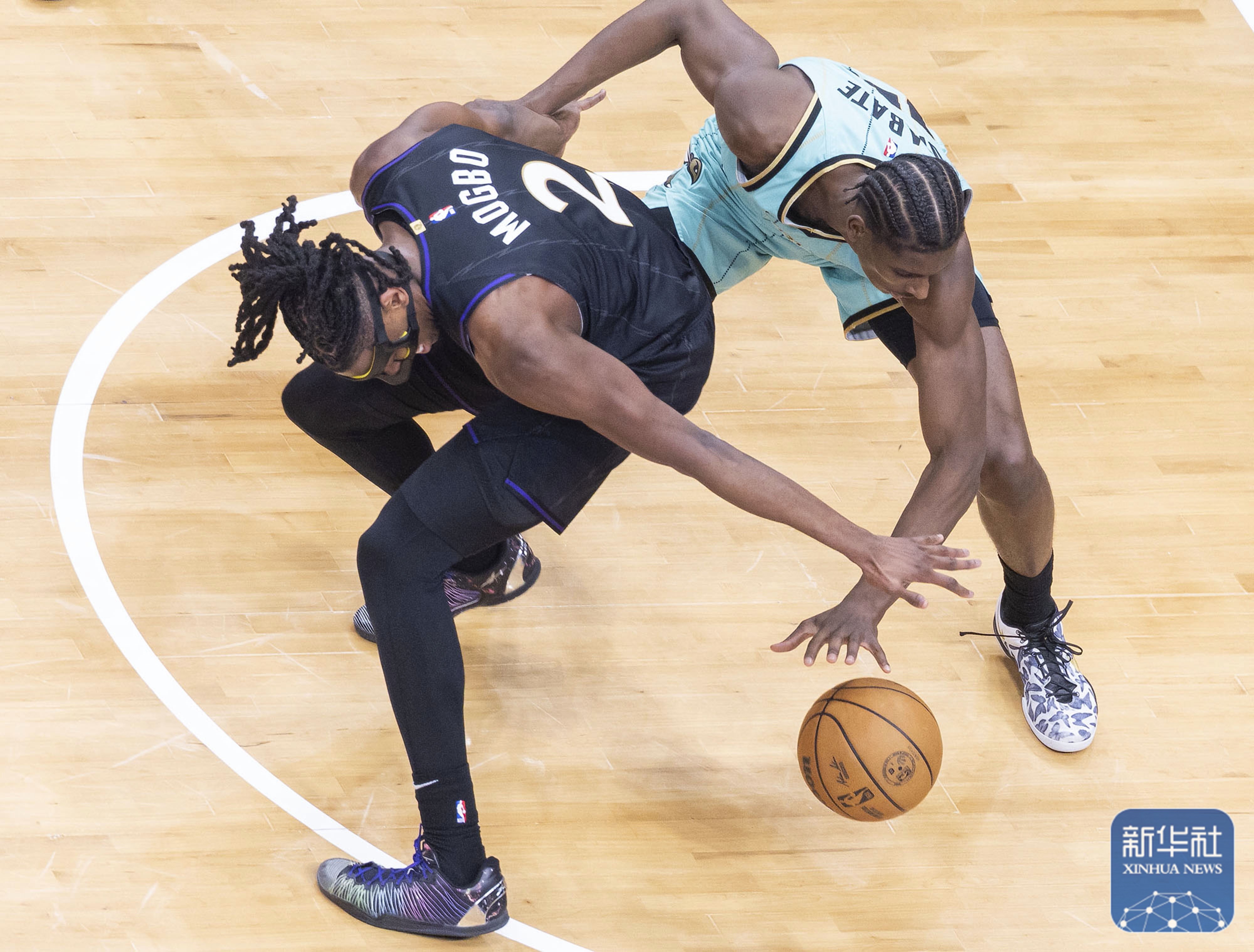 包含多伦多猛龙训练开放日,集结日远射贴柱引欢呼,NBA季后赛在即,细节决定成败的词条 包含多伦多猛龙训练开放日,集结日远射贴柱引欢呼,NBA季后赛在即,细节决定成败的词条