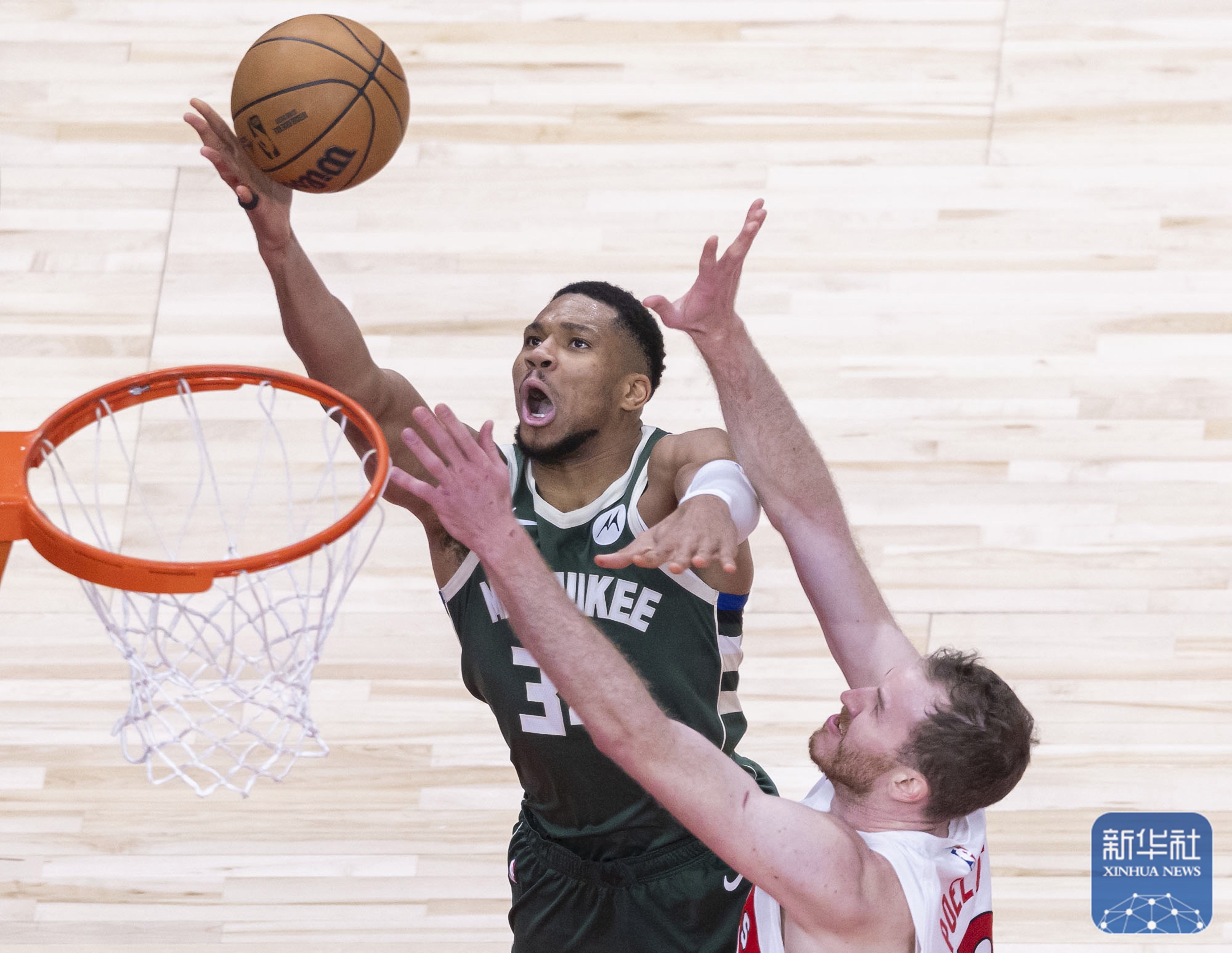 包含多伦多猛龙训练开放日,集结日远射贴柱引欢呼,NBA季后赛在即,细节决定成败的词条 包含多伦多猛龙训练开放日,集结日远射贴柱引欢呼,NBA季后赛在即,细节决定成败的词条