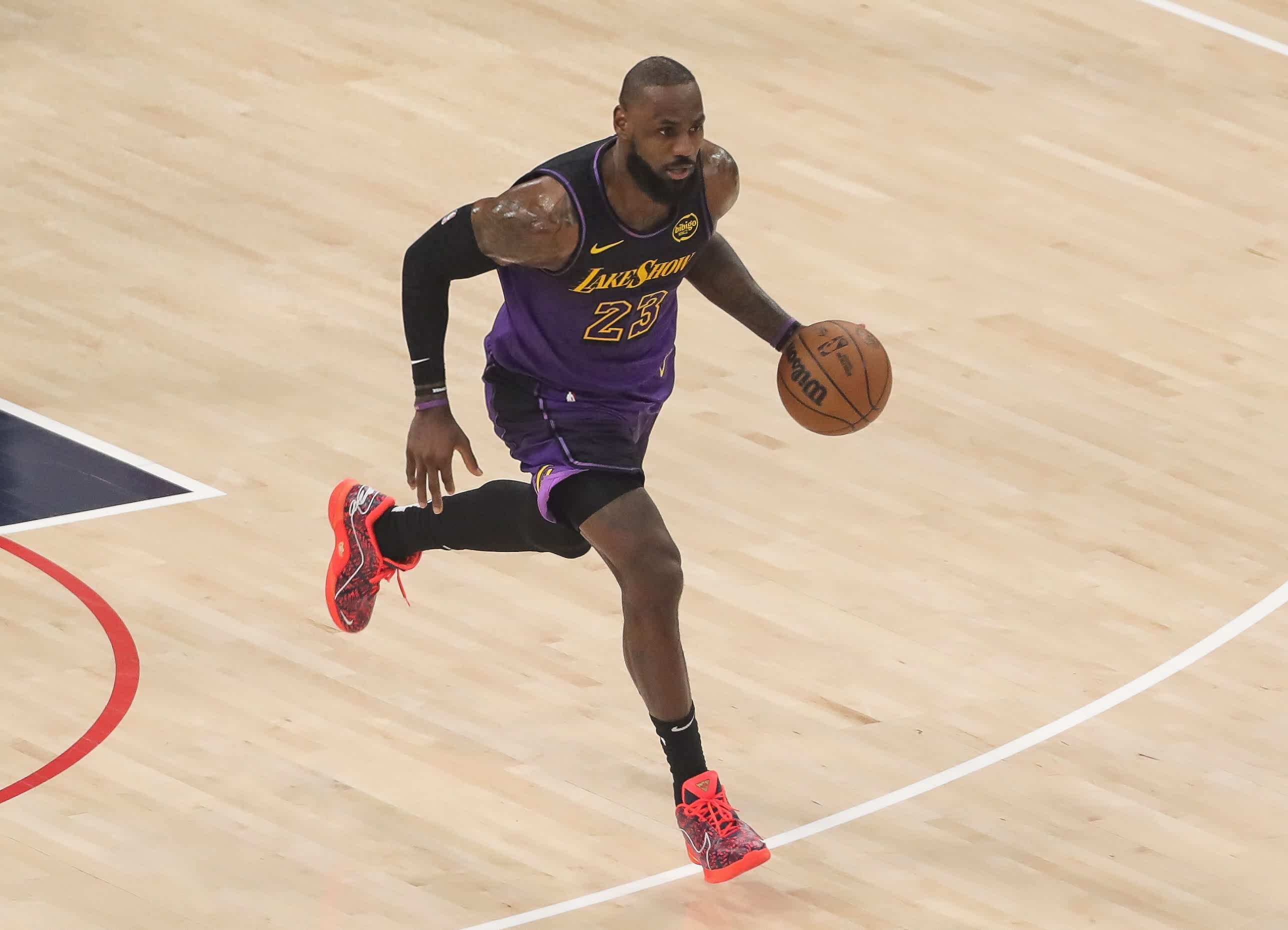 里程碑夜法兰克福篮板制胜，NBA常规赛冲刺阶段刷纪录，目标明确，控场能力受关注的简单介绍